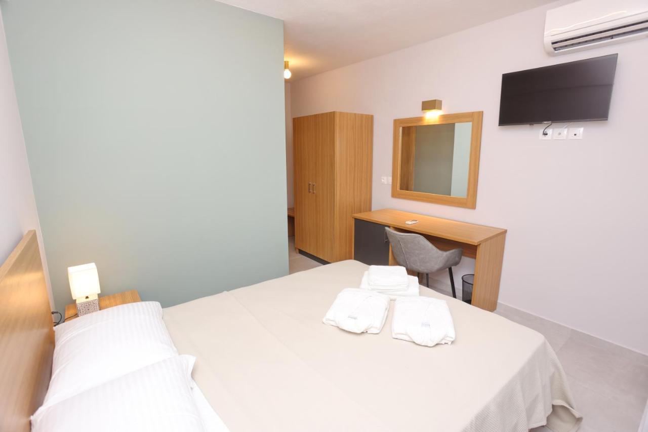 Cynthia Aparthotel Nea Vrasna Room photo