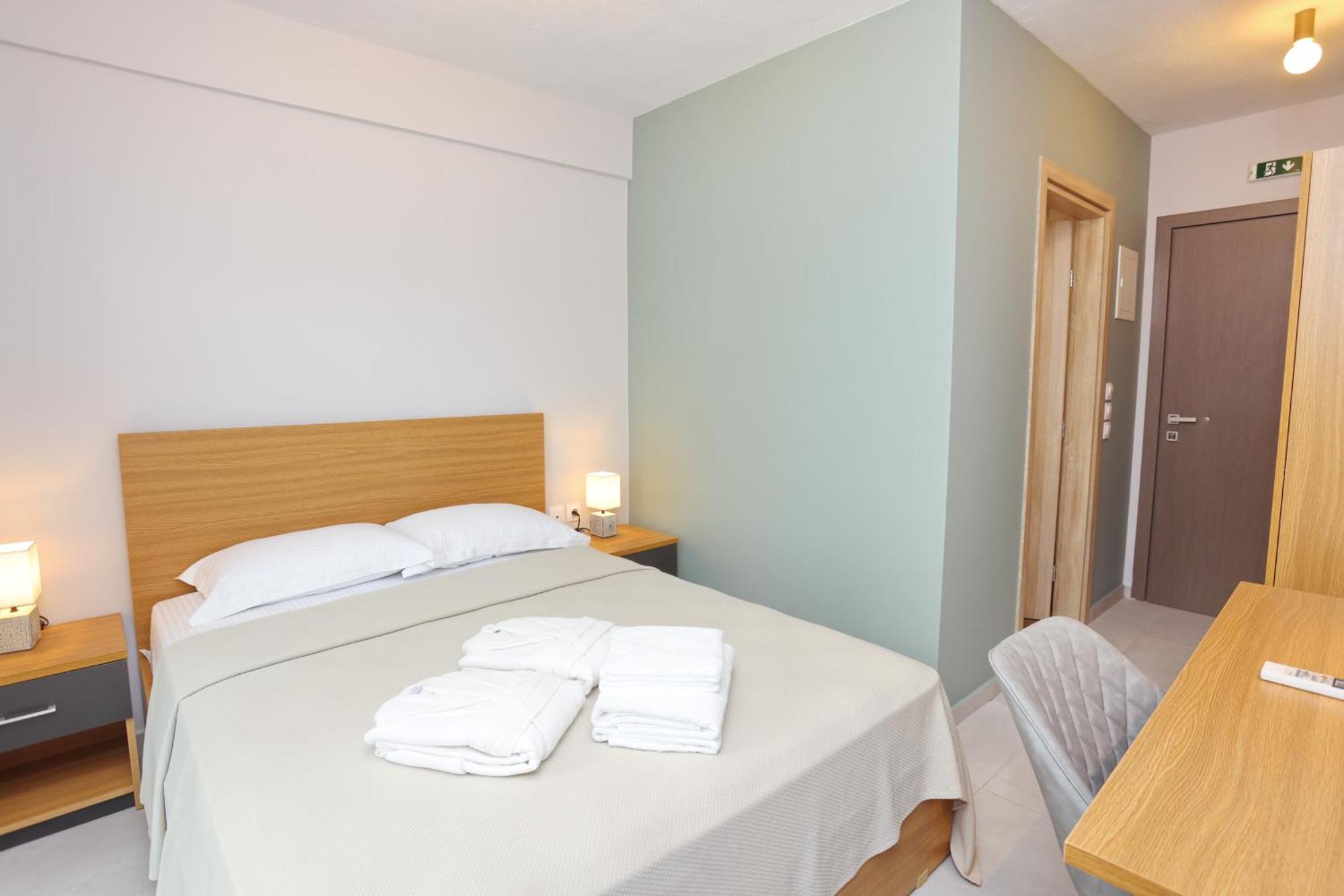 Cynthia Aparthotel Nea Vrasna Room photo